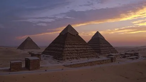 国产 - 丝路遗迹获奖纪录片海报